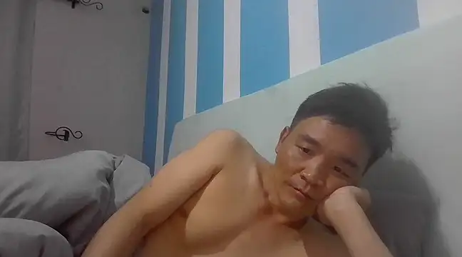 kisstoyousoon2024 online show from 12/03/24, 06:38