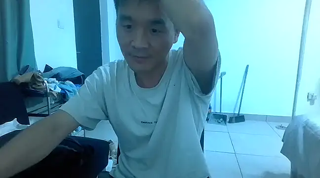 kisstoyousoon2024 online show from 03/17/25, 06:42