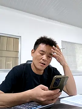 kisstoyousoon2024 online show from 09/11/25, 09:09