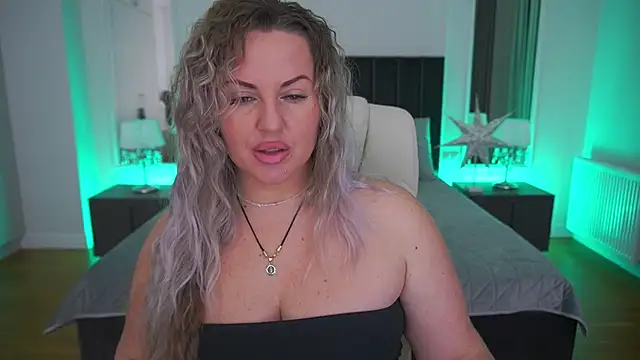 KiraCandyS online show from 03/22/26, 08:56