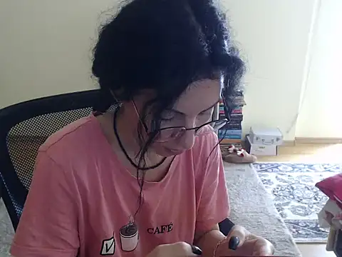 Emmatoo online show from 10/16/25, 09:32