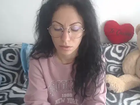 Emmatoo online show from 04/19/26, 10:14