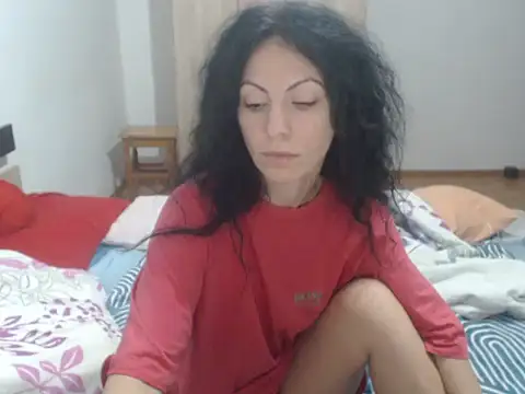 Snapshot of Emmatoo chatting on 07/12/26, 05:26 Emmatoo online show from 07/12/26, 05:26
