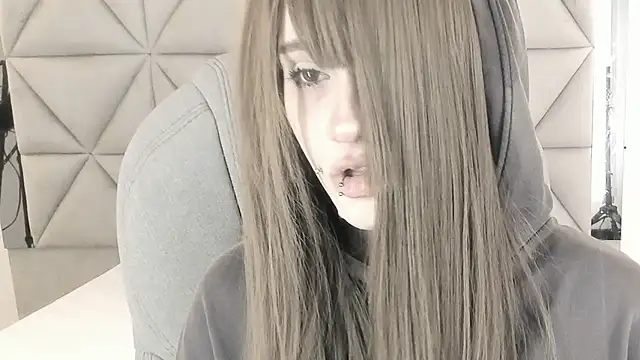 celestica rose online show from 04/15/26, 10:10