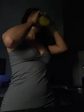 Pamela Rosal online show from 11/19/25, 02:22