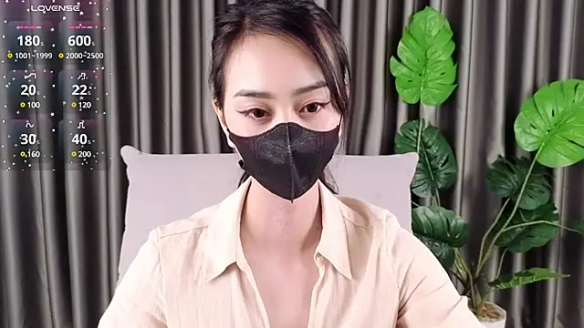 -----Sue----- online show from 02/23/25, 03:40