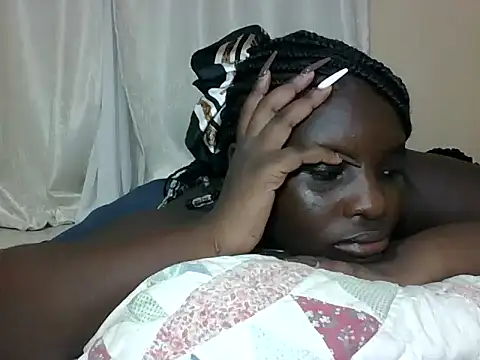 hotebbbyy online show from 12/21/25, 07:54