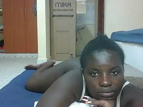 hotebbbyy online show from 02/08/26, 11:13