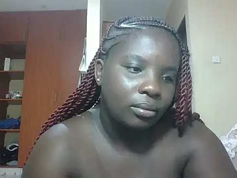 hotebbbyy online show from 02/12/26, 12:38