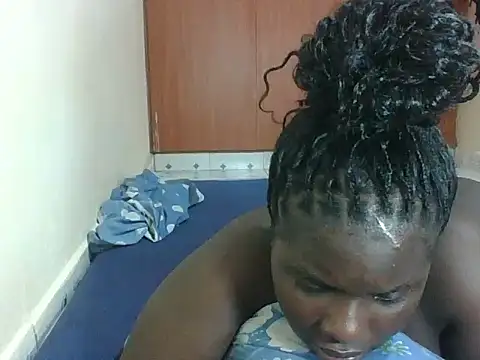 hotebbbyy online show from 03/05/26, 09:38