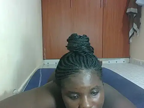 hotebbbyy online show from 04/13/26, 03:45