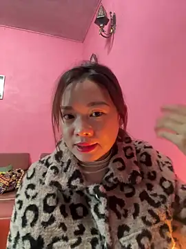 Snapshot of Hellen_111 chatting on 12/28/24, 07:33 Hellen 111 online show from 12/28/24, 07:33