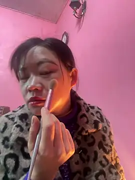 Snapshot of Hellen_111 chatting on 01/16/25, 02:30 Hellen 111 online show from 01/16/25, 02:30