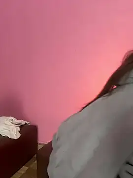 Snapshot of Hellen_111 chatting on 02/18/25, 01:43 Hellen 111 online show from 02/18/25, 01:43