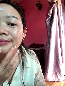 Snapshot of Hellen_111 chatting on 09/12/25, 08:14 Hellen 111 online show from 09/12/25, 08:14