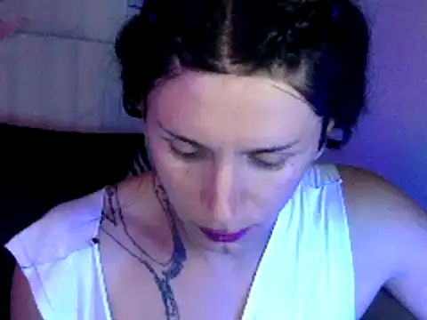 Snapshot of Thematrioshkaoficial24 chatting on 12/11/24, 02:30 Thematrioshkaoficial24 online show from 12/11/24, 02:30