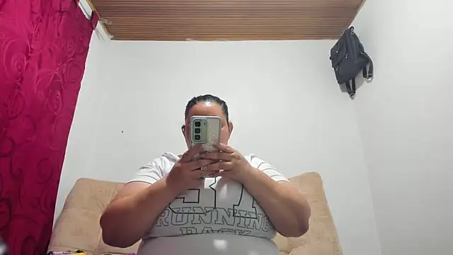 tetasgrandes karol online show from 11/03/25, 11:48