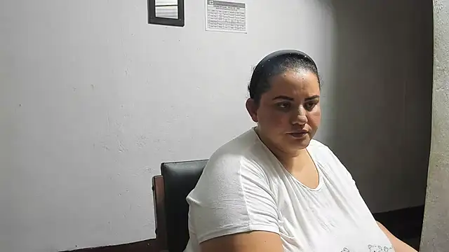 tetasgrandes karol online show from 04/21/26, 02:51