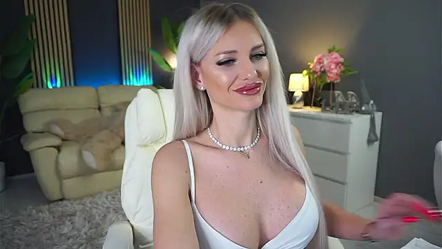 SweetBlondy35 online show from 02/19/26, 06:48