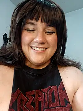 ItsNaiixa online show from 04/11/26, 07:45