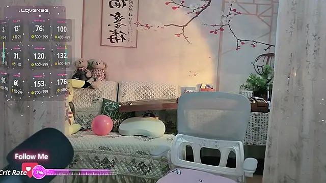 Lisa-s online show from 10/10/25, 01:15
