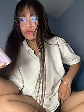 Snapshot of Lily_candy_X chatting on 01/18/25, 05:52 Lily candy X online show from 01/18/25, 05:52