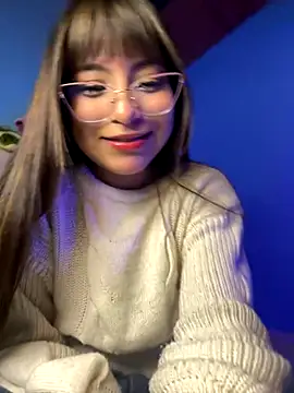 Snapshot of Lily_candy_X chatting on 09/10/25, 05:40 Lily candy X online show from 09/10/25, 05:40