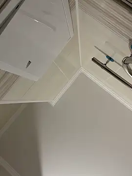 KateRedgar online show from 12/21/25, 02:24