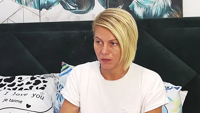 tanyagrey online show from 09/26/25, 07:12