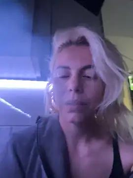 tanyagrey online show from 05/13/26, 06:33