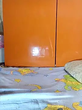 Holly Bette online show from 02/09/25, 04:04