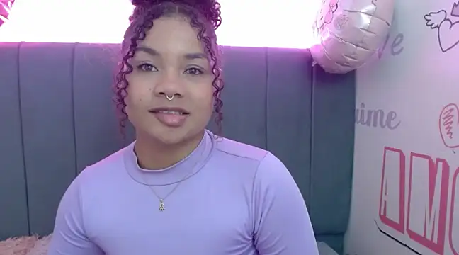 Snapshot of KittyBrookex chatting on 02/19/25, 05:06 KittyBrookex online show from 02/19/25, 05:06