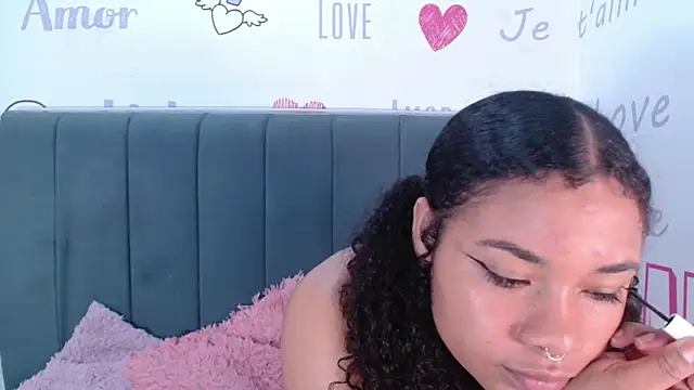 Snapshot of KittyBrookex chatting on 10/18/25, 01:34 KittyBrookex online show from 10/18/25, 01:34
