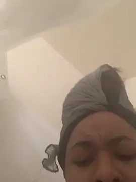 bustypothead online show from 02/10/25, 08:31