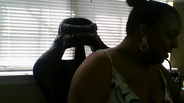 Badgirlbrittt online show from 09/25/25, 04:43