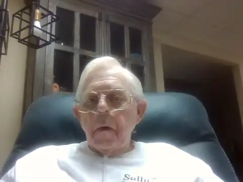 Snapshot of bootlegmanz chatting on 07/19/26, 03:16 bootlegmanz online show from 07/19/26, 03:16