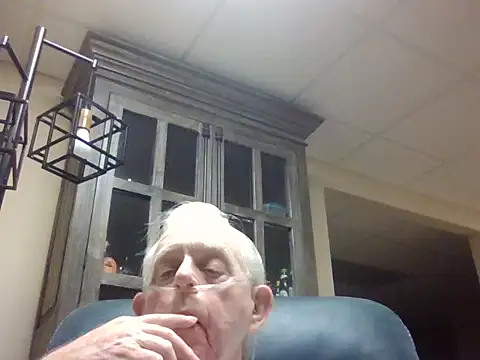 Snapshot of bootlegmanz chatting on 07/22/26, 11:02 bootlegmanz online show from 07/22/26, 11:02