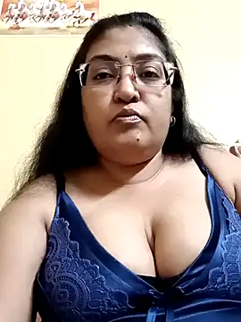 Snapshot of LAVERNIYA_ chatting on 12/01/24, 07:14 LAVERNIYA  online show from 12/01/24, 07:14
