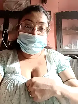 Snapshot of LAVERNIYA_ chatting on 12/26/24, 07:13 LAVERNIYA  online show from 12/26/24, 07:13