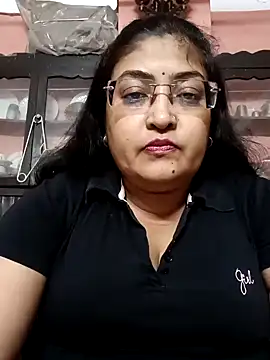 Snapshot of LAVERNIYA_ chatting on 12/31/24, 01:41 LAVERNIYA  online show from 12/31/24, 01:41