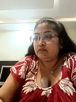 Snapshot of LAVERNIYA_ chatting on 01/01/25, 02:52 LAVERNIYA  online show from 01/01/25, 02:52