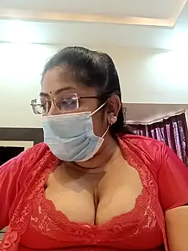 Snapshot of LAVERNIYA_ chatting on 01/02/25, 10:48 LAVERNIYA  online show from 01/02/25, 10:48