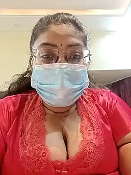 Snapshot of LAVERNIYA_ chatting on 01/02/25, 02:24 LAVERNIYA  online show from 01/02/25, 02:24