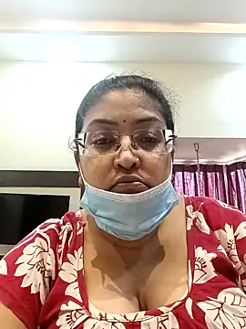 Snapshot of LAVERNIYA_ chatting on 01/03/25, 09:47 LAVERNIYA  online show from 01/03/25, 09:47