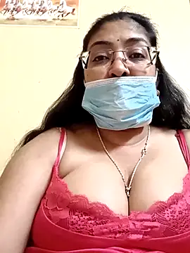 Snapshot of LAVERNIYA_ chatting on 02/27/25, 11:52 LAVERNIYA  online show from 02/27/25, 11:52