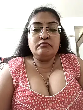 Snapshot of LAVERNIYA_ chatting on 09/20/25, 10:05 LAVERNIYA  online show from 09/20/25, 10:05