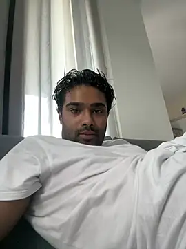 Snapshot of blackboy93ita chatting on 03/06/25, 04:17 blackboy93ita online show from 03/06/25, 04:17