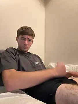 Snapshot of TheBestbrando88 chatting on 09/15/25, 03:17 TheBestbrando88 online show from 09/15/25, 03:17