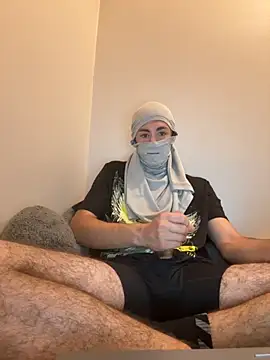 Snapshot of TheBestbrando88 chatting on 11/03/25, 04:47 TheBestbrando88 online show from 11/03/25, 04:47