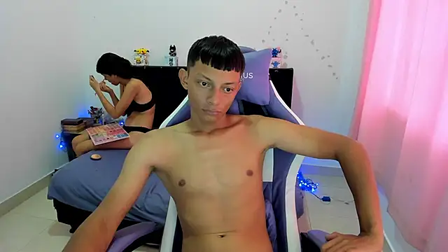 Snapshot of Annie_Dani420 chatting on 03/06/25, 07:21 Annie Dani420 online show from 03/06/25, 07:21